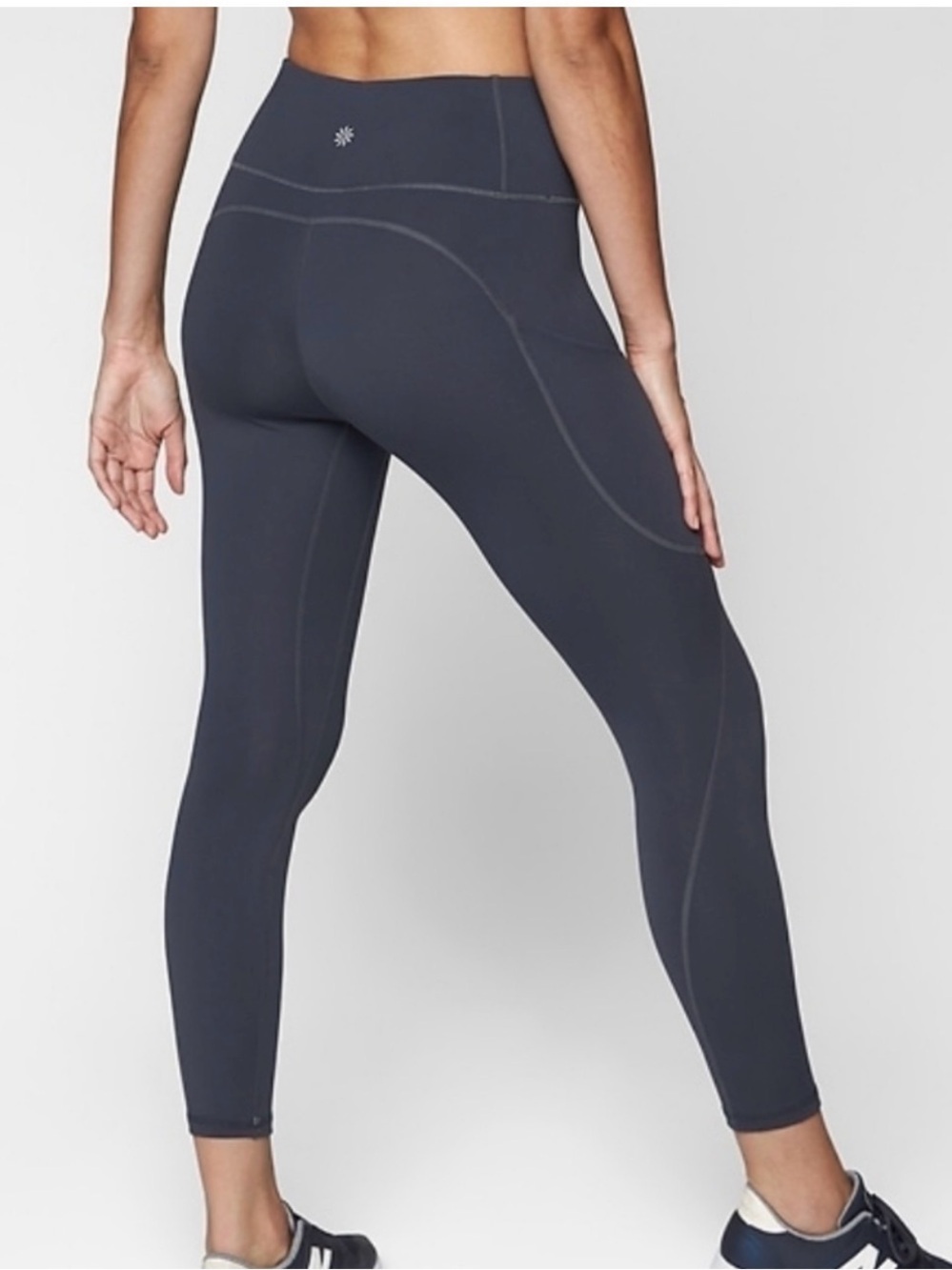 Athleta EUC Heather Gray 7/8 Tights Leggings Sz ST Athleisure Performance